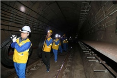 武漢地鐵線路通信光纜建設(shè)項(xiàng)目通過(guò)專家驗(yàn)收